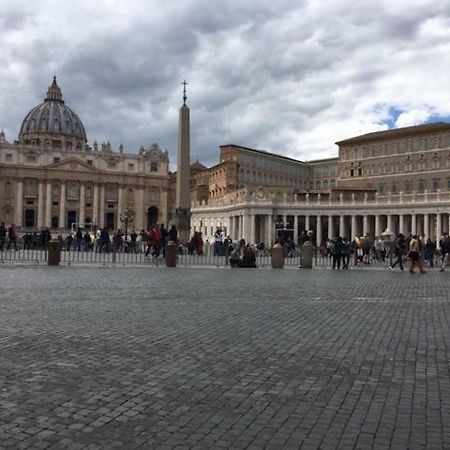 Affreschi A San Pietro Bed & Breakfast Rome Exterior photo